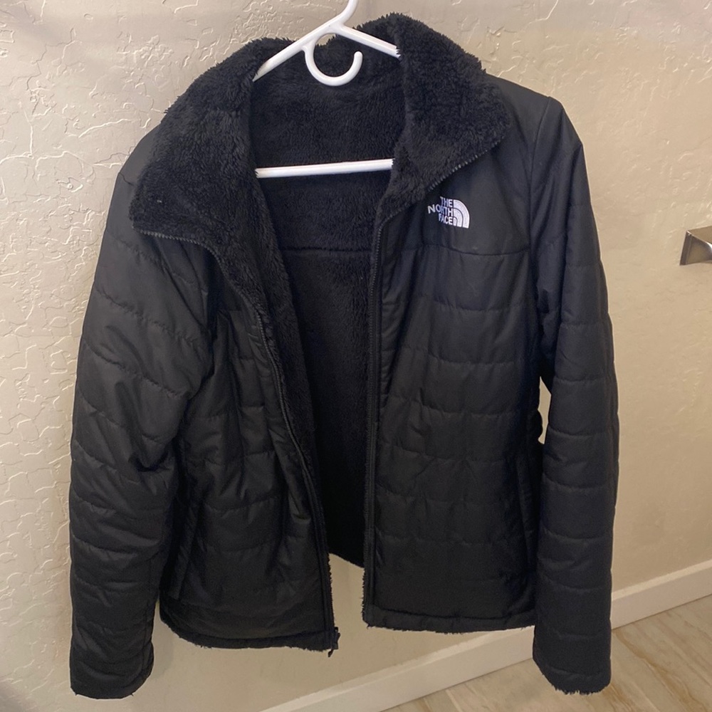 North face Mossbud insulated and reversible jacket.
